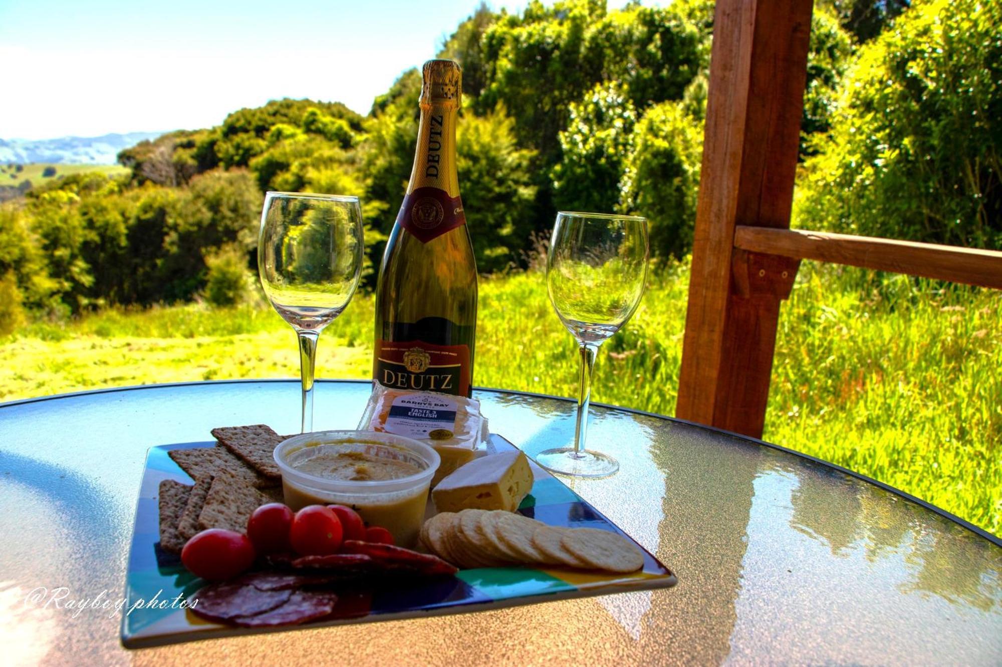 Glenwood Akaroa Bush Retreat - Kanuka Hut Exterior photo